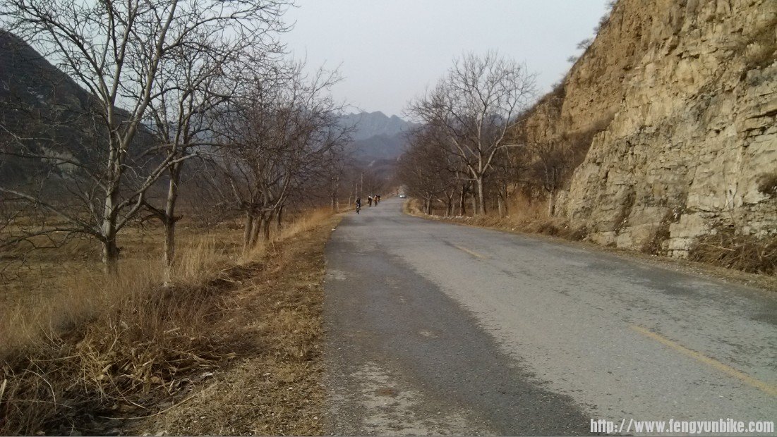 镇边城骑行0.jpg