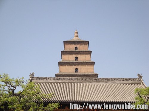 大雁塔（有点歪啊）