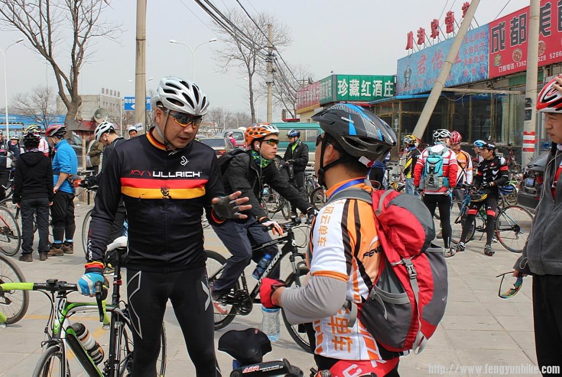 主力队员与怪山风