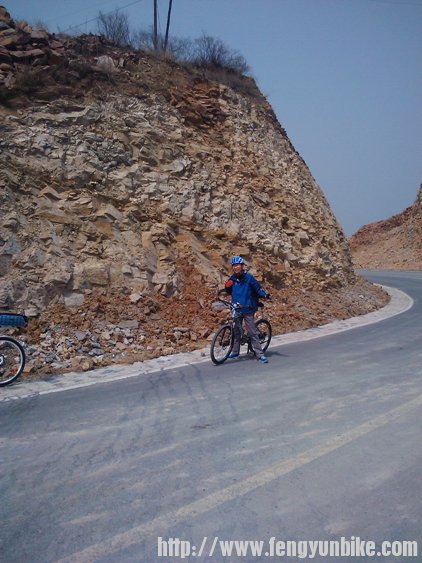 我足足等了你一个半小时。终于上来啦。GG同学