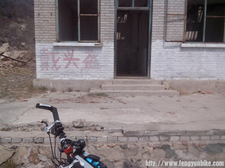 时刻提醒戴头盔