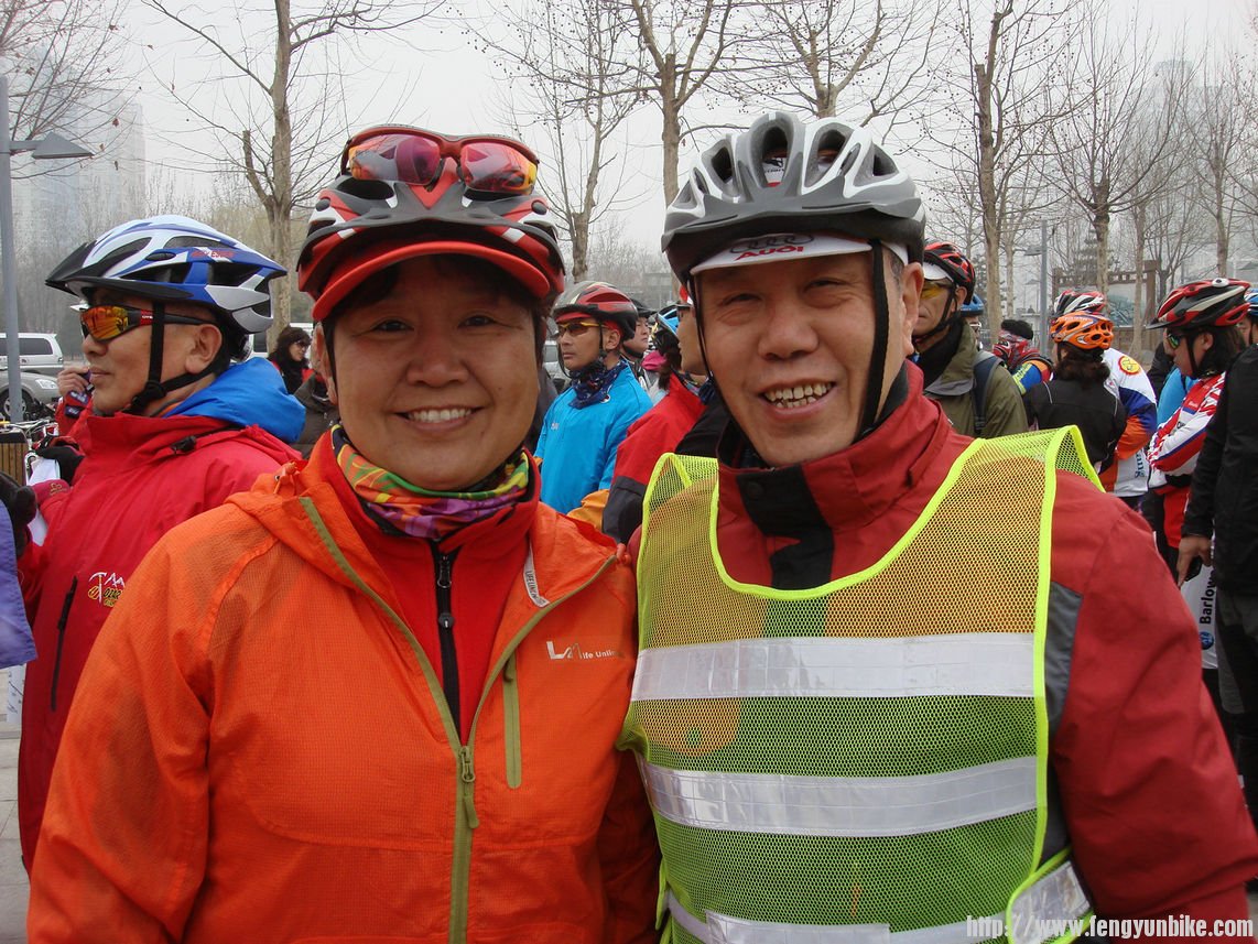 这位是久闻大名的老化石大哥