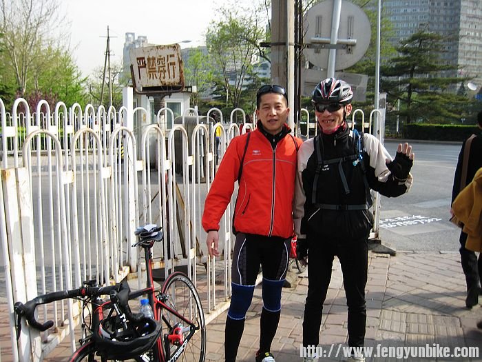 左起：利哥，铁观音