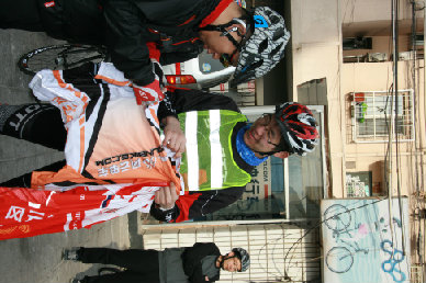 这个  是谁呀  这么骚！！！