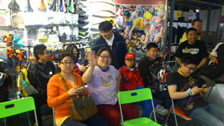 童鞋们在上课！