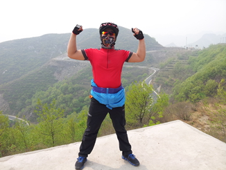 爷们儿的招牌姿势之一