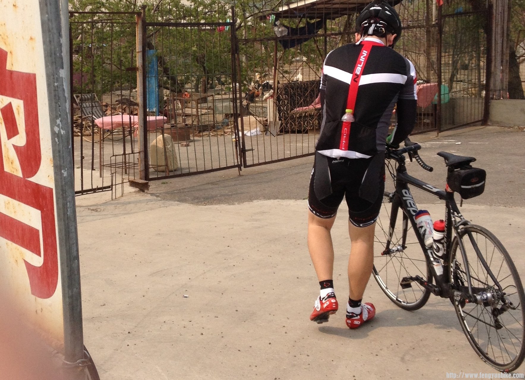 1304上课刷街四座楼 051.jpg