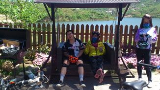 多处绯闻！！蒙了。。