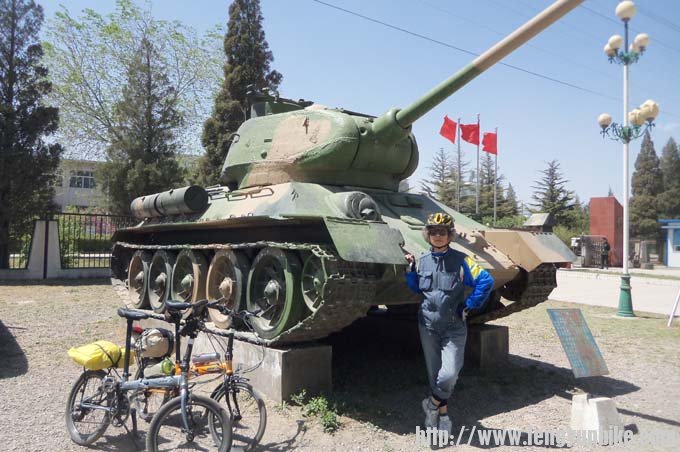 11过坦克博物馆.JPG
