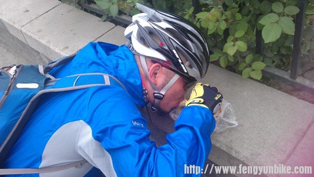 为吃不顾一切的2萌！