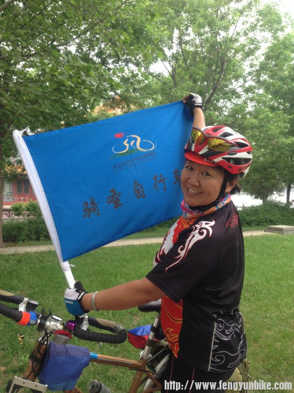 去年是跟着心雨在平安车队参与的20公里骑行，今年是跟着骑圣车队骑行了60公里， ... ... ... ... ...