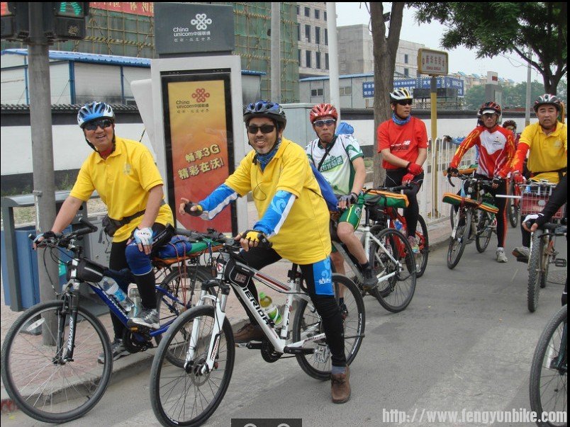 回来的路上 大家还洋溢着欢乐