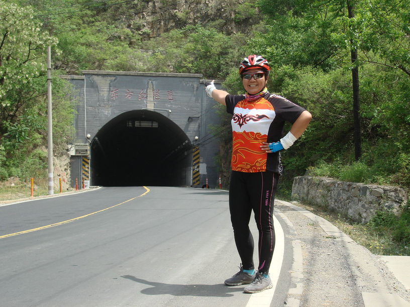 看我穿越了隧道