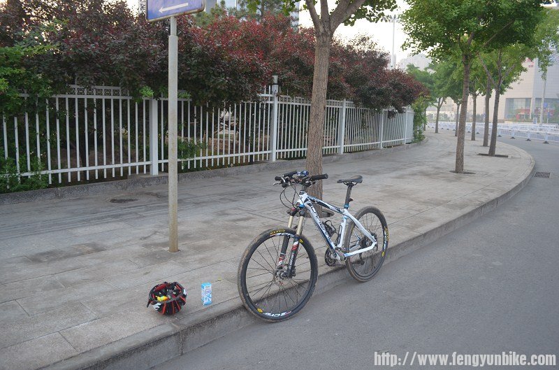 早上五点半来到双裕等候大家