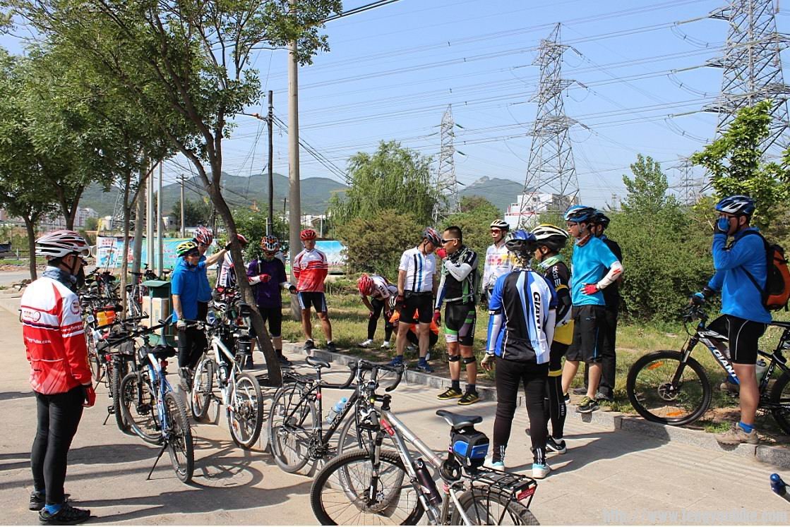 石门营环岛集合点名