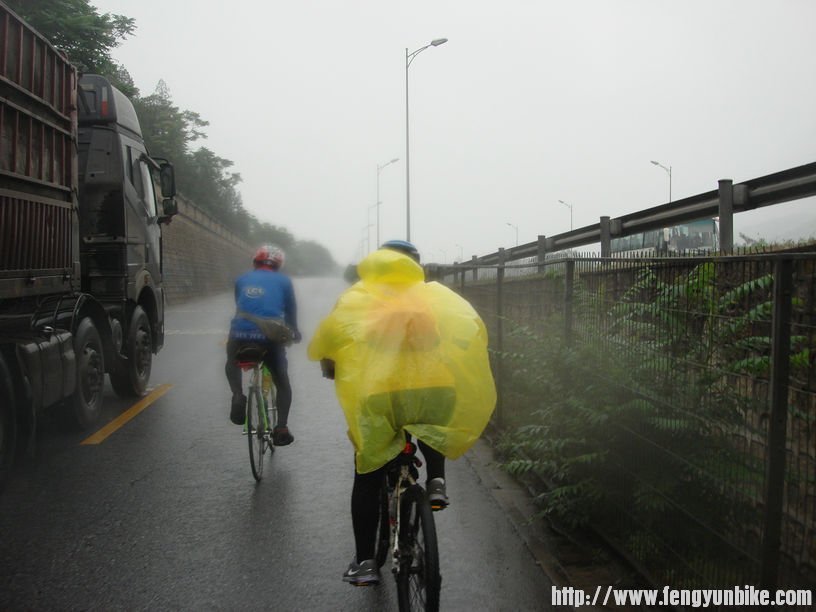 开拔居庸关的路上