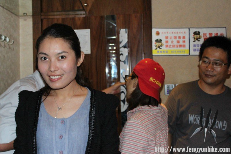 人靓到那里都亮！