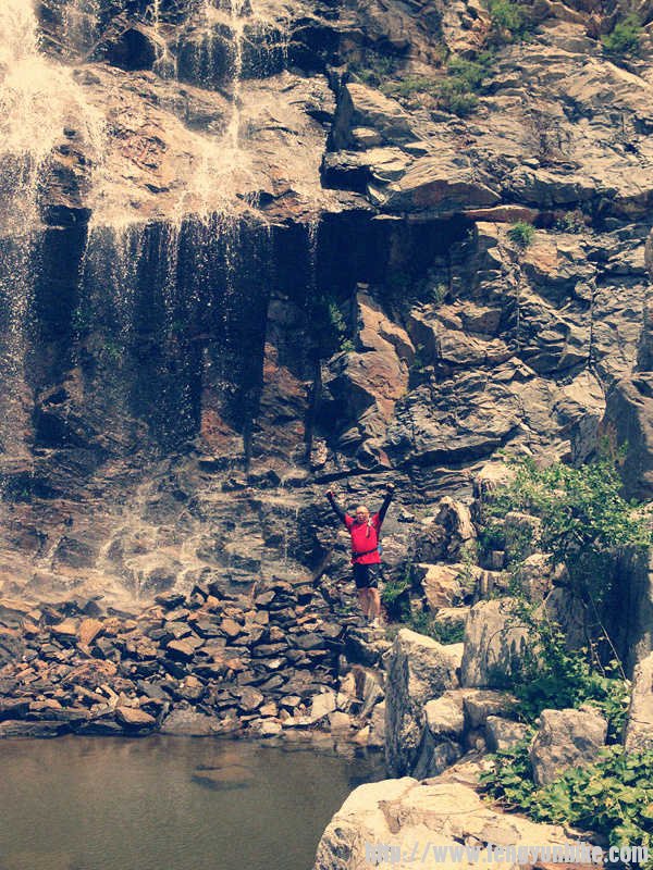 29寸捷安特哥们，跑后面去了