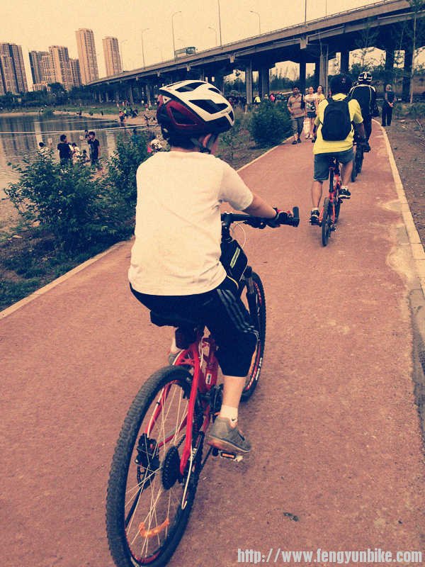 五年级小孩，全程无压力啊，赞一个