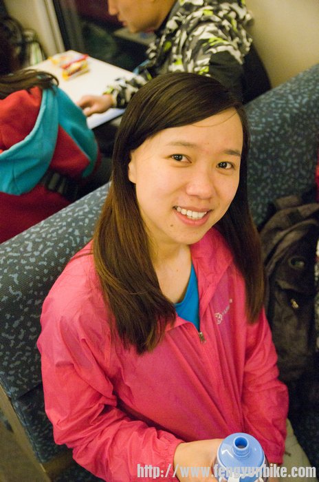 图钉MM，新车真好看，再看看我去年买的那叫什么玩意