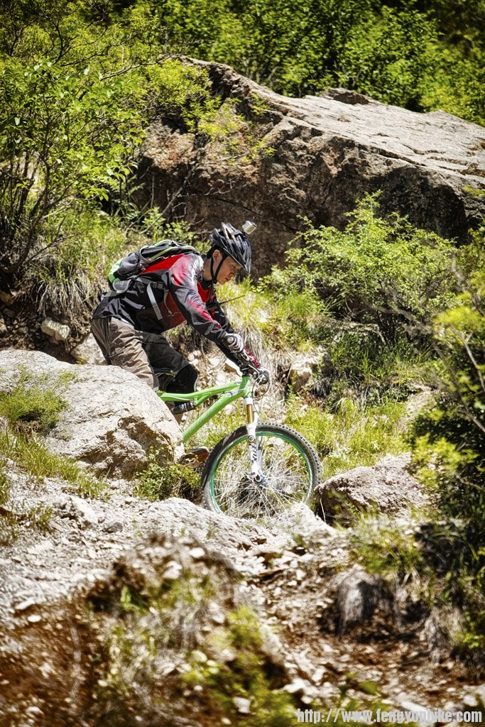 后期的HDR合成作品，没办法，当时的阳光太强了