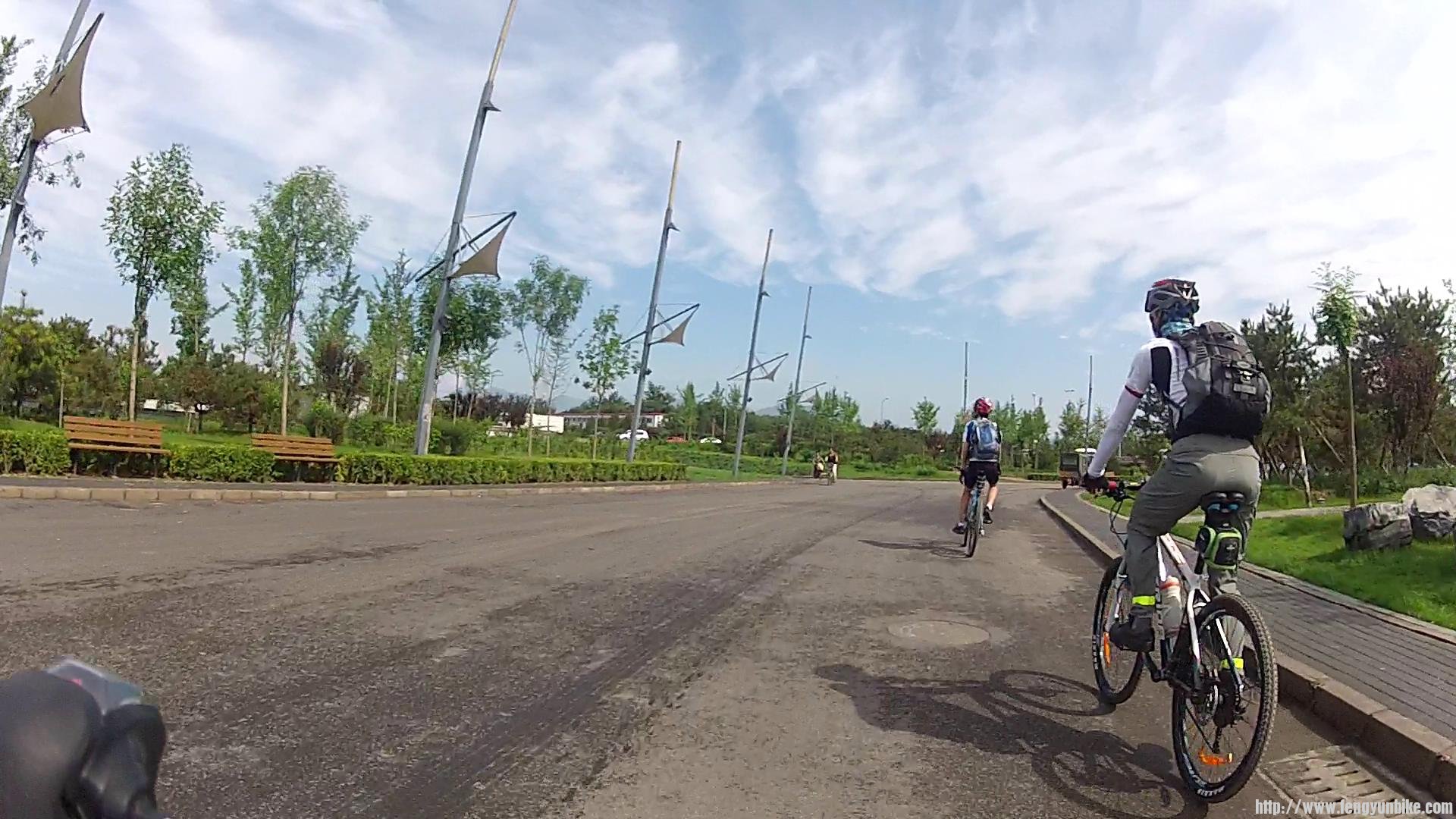 天高云淡--出发