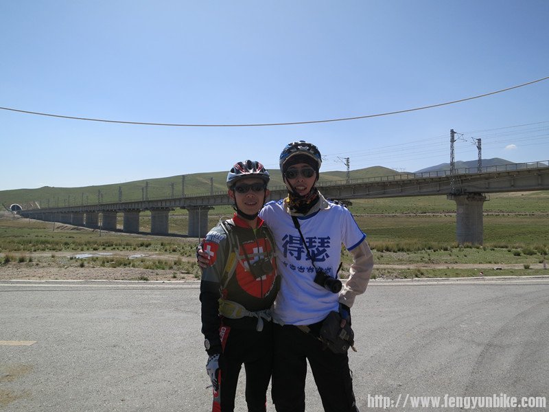 这位青年说的可真对，我们可不就是来得瑟的嘛