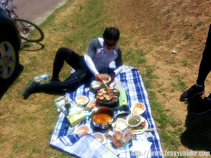 这位同志，您这吃像也太销魂了吧