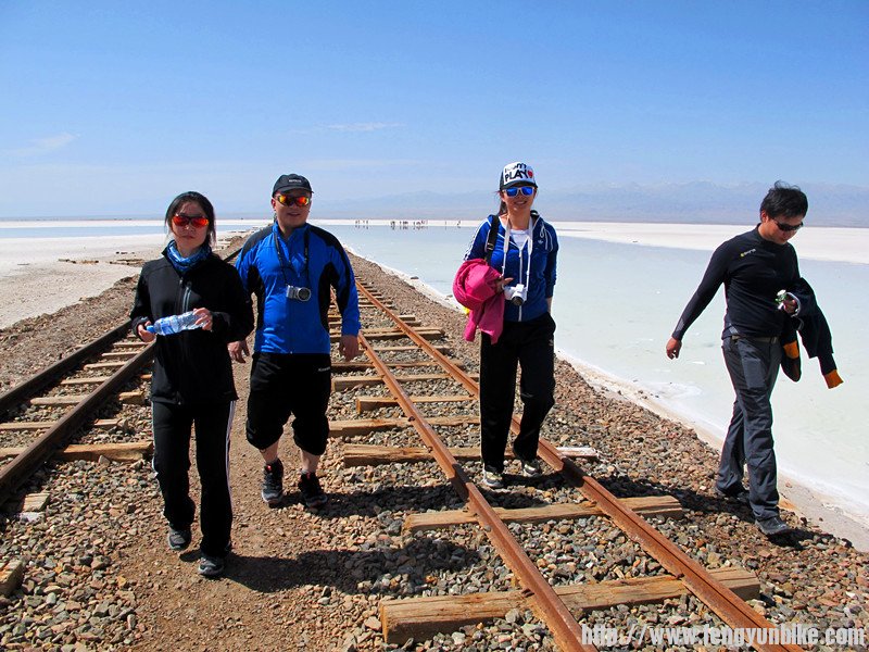 好吧，我们是全职观光客