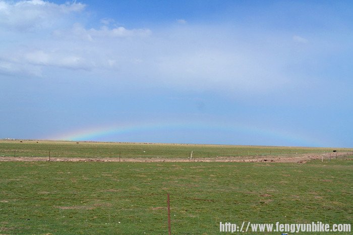 我是有多少年没有见过这么完整的彩虹了