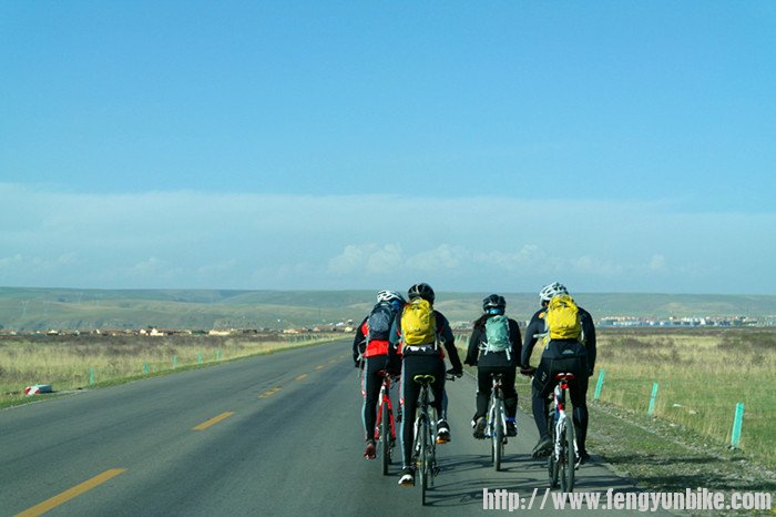 前期还是队形整齐的
