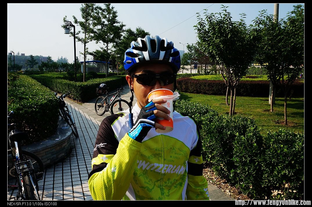 单飞解字石的P糕。