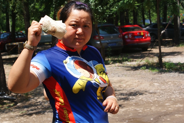 要想吃，先交钱