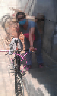 人车合一 有模特了