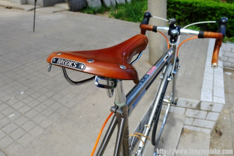 P1100337_nEO_IMG (复制) (复制).jpg