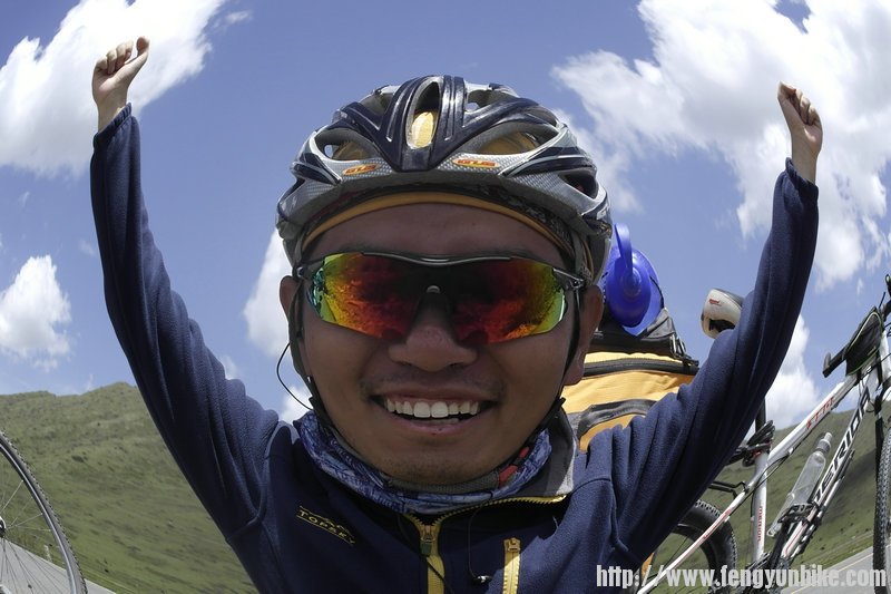 摔怕拉 昵称 怕怕 丫也是一qs 没事就好偷着乐 也不知道在那乐啥呢  嗜好是挑衅 吃货  扎胎次数全队第一 16+ ...