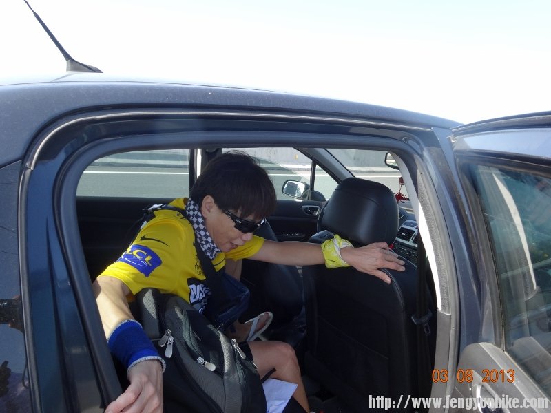 DSC01048 (800x600).jpg