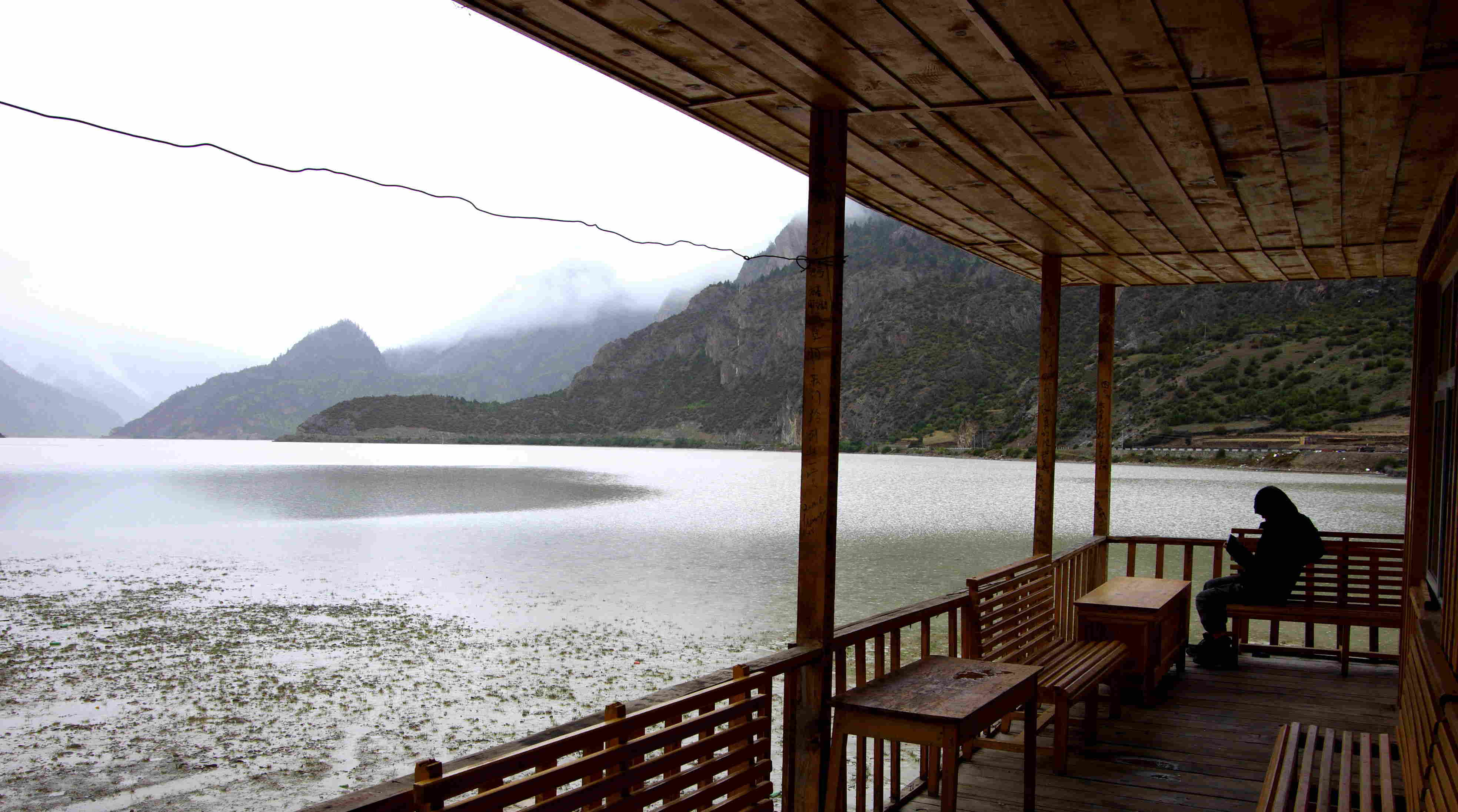 然乌湖。。。惨