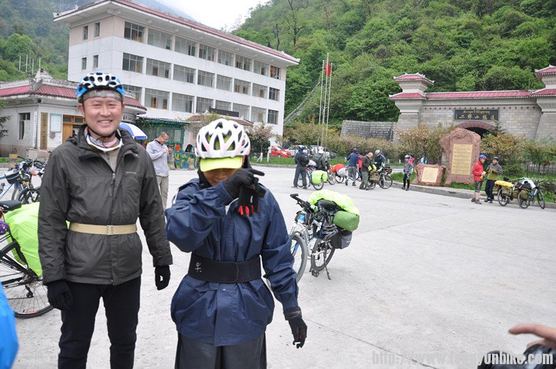 船长把花姐说的很高兴