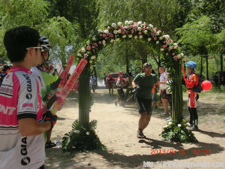 他着急了，先走一回