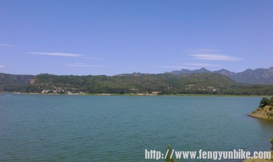 白河堡水库一角