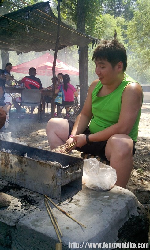 应该叫飞天，不对欢迎拍砖，串烤的相当专业