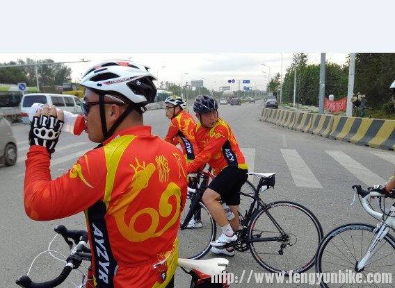 回眸一笑百媚生