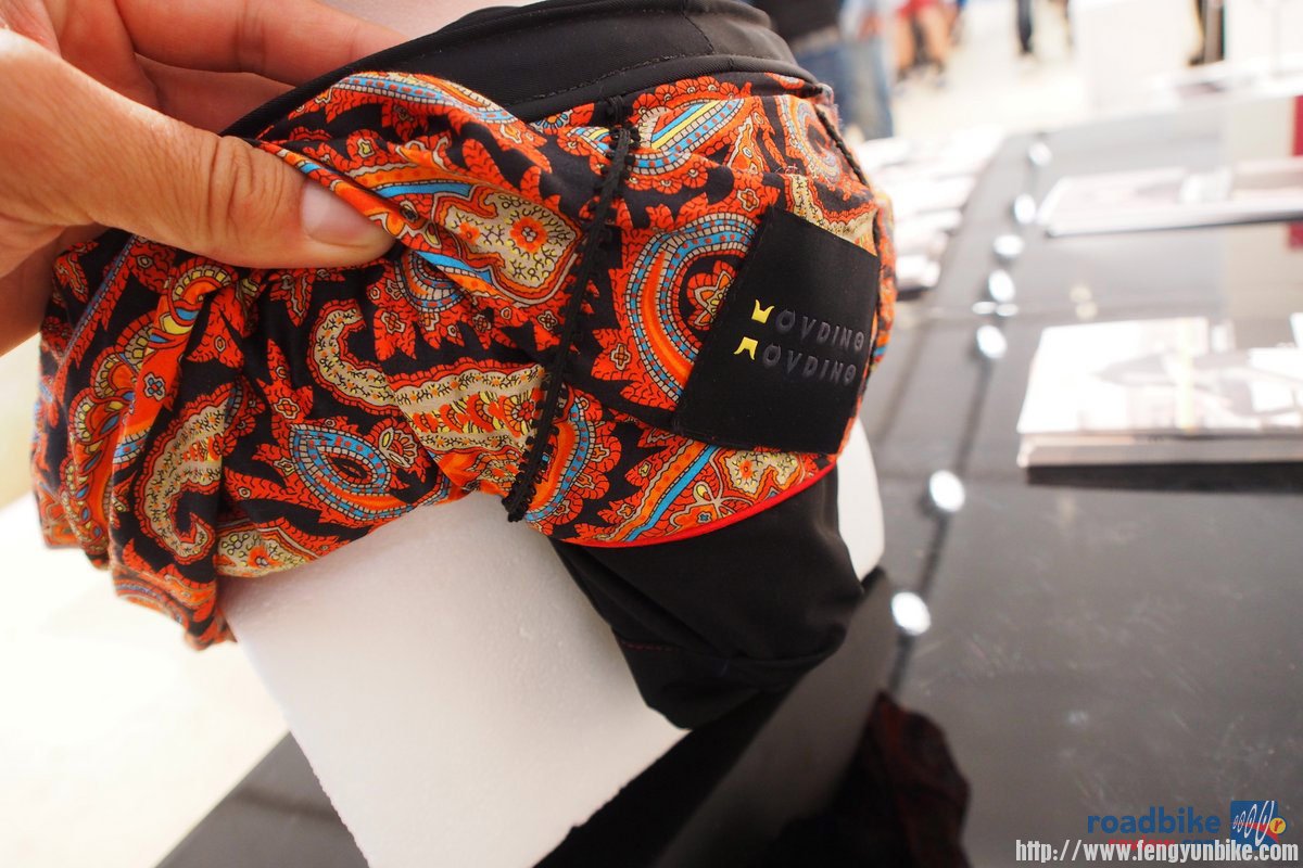 跟魔术头巾差不多