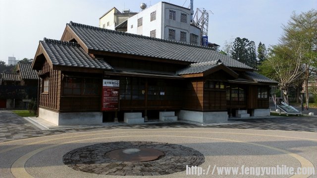 嘉义市的桧木馆。桧木是台湾特有的