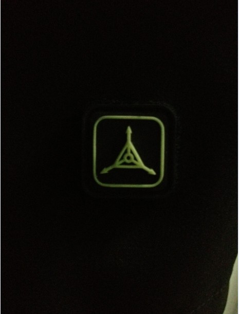 正品TAD夜光标  魔术贴