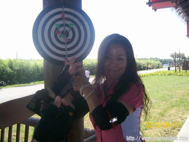 一粒沙和自己的成绩留影时惊现黑手！