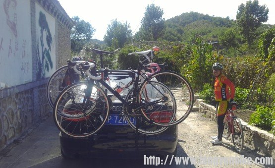 吃完饭伟处说我也想坐车回去