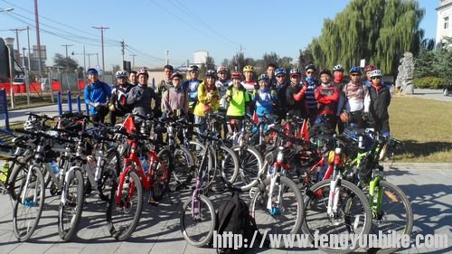 来一张合影镇楼！