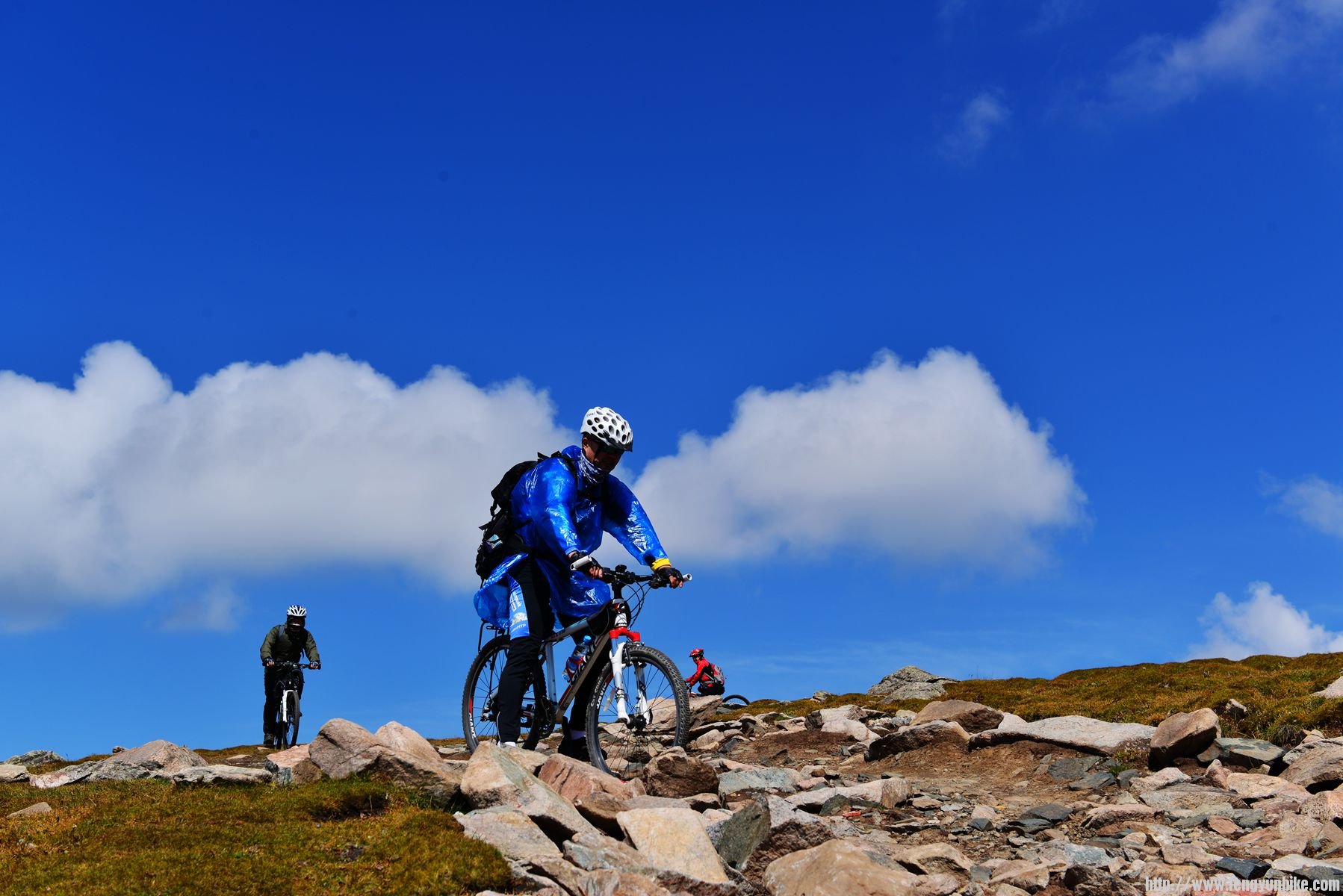 2013.9.5大五台骑行 729_副本.jpg